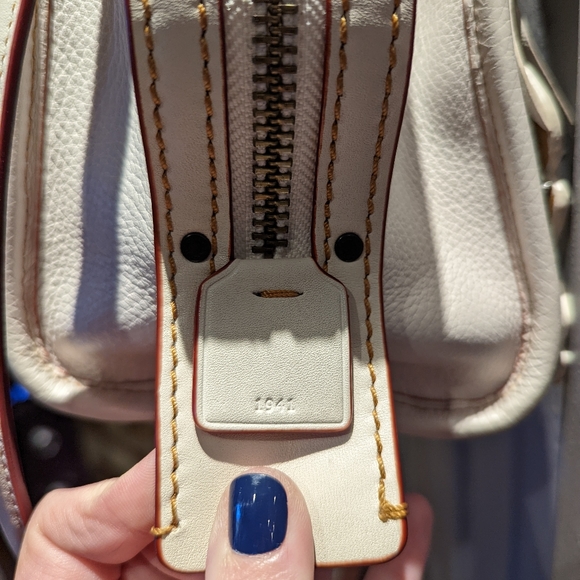 SOLD Coach Rogue 25 Chalk with Tea Rose - Picture 7 of 8